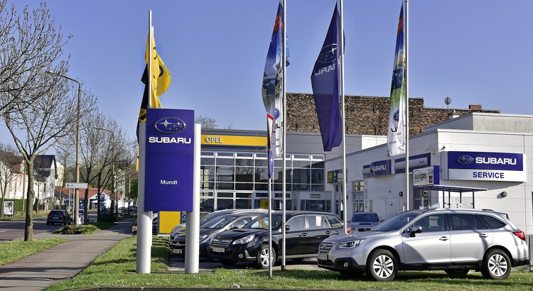 Galeriebild zu Außenansicht mit Hof-5